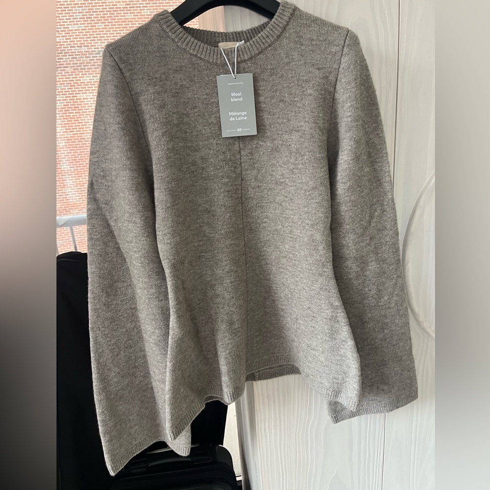 NWT H&M Premium Brand Wool Sweater
